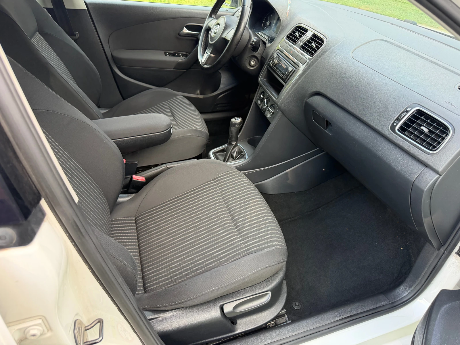 VW Polo 1.4i ITALIA , снимка 10 - Автомобили и джипове - 55453658