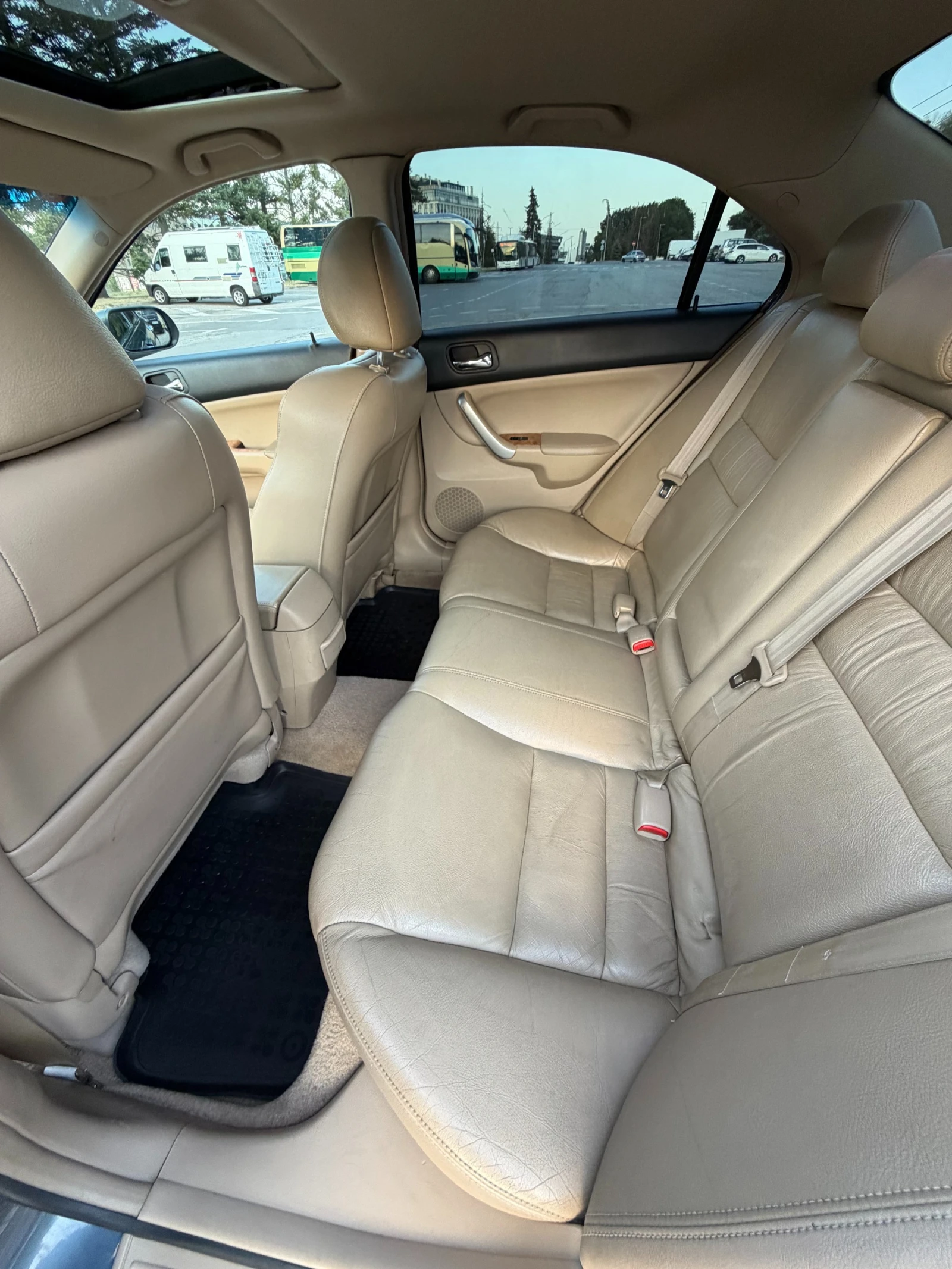 Honda Accord, снимка 14 - Автомобили и джипове - 55646671