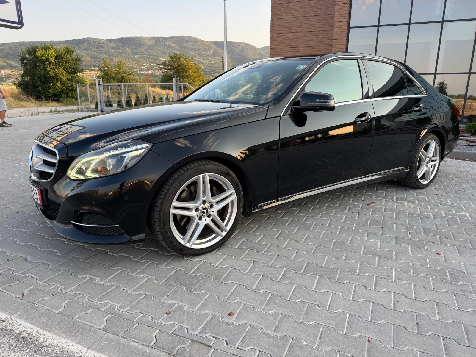 Mercedes-Benz E 350 E350, снимка 2 - Автомобили и джипове - 56465808