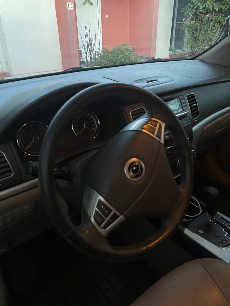 SsangYong Korando, снимка 10 - Автомобили и джипове - 49891085