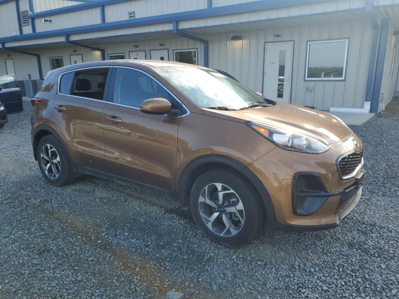 Kia Sportage ПОДГРЕВ* КАМЕРА* КЕЙЛЕС* LANE* ASSIST, снимка 4 - Автомобили и джипове - 53099019