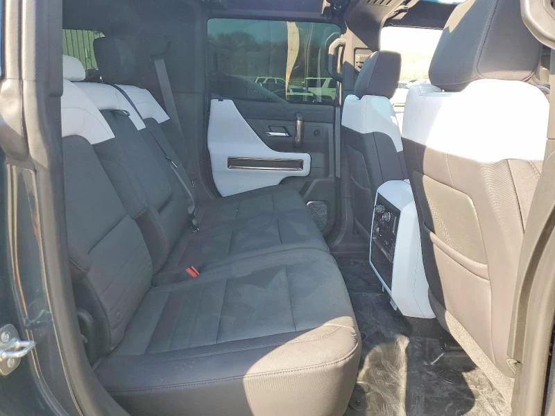 Hummer H3 SUV 2X AWD 2025 , снимка 11 - Автомобили и джипове - 54475427