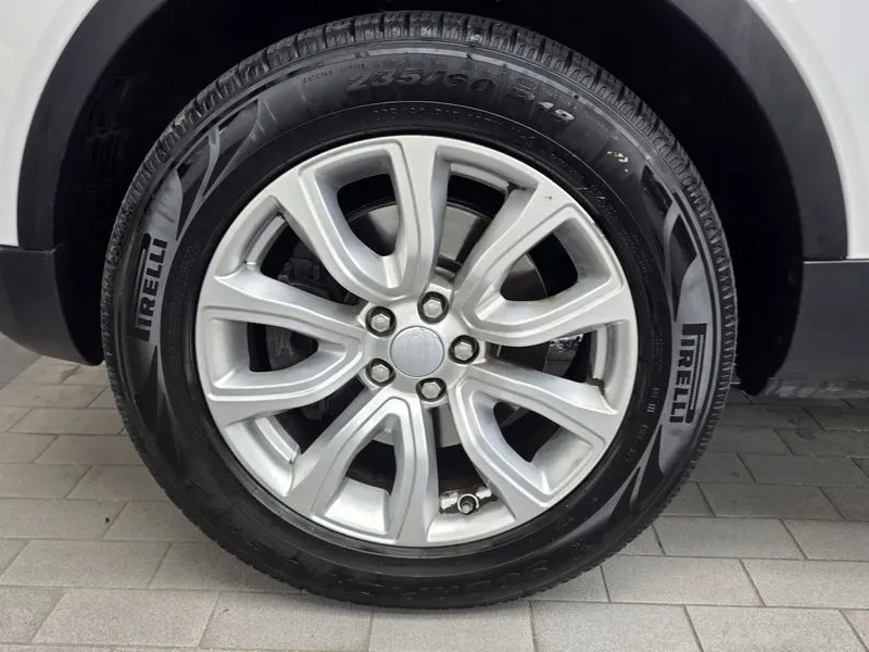 Land Rover Range Rover Evoque 2.0 Td4 Se/ПАНОРАМА/ПОДГРЕВ/НАВИГАЦИЯ/КАМЕРА/, снимка 5 - Автомобили и джипове - 56734956