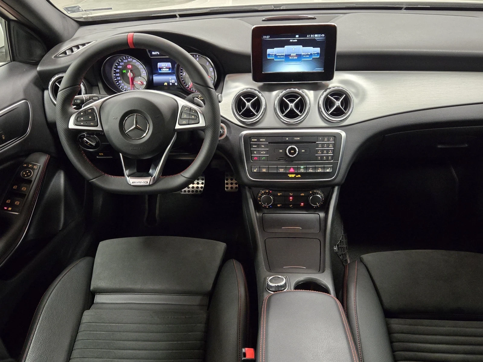 Mercedes-Benz GLA 220 CDI (170 кс) 4MATIC/7G-automatic/AMG-line/Facelift - изображение 10