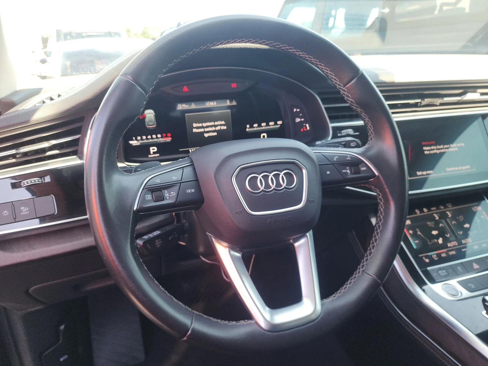 Audi Q8 PREMIUM PLUS ФИКСИРАНА ЦЕНА! B&O/DIGITAL/ОБДУХВАНЕ - изображение 10