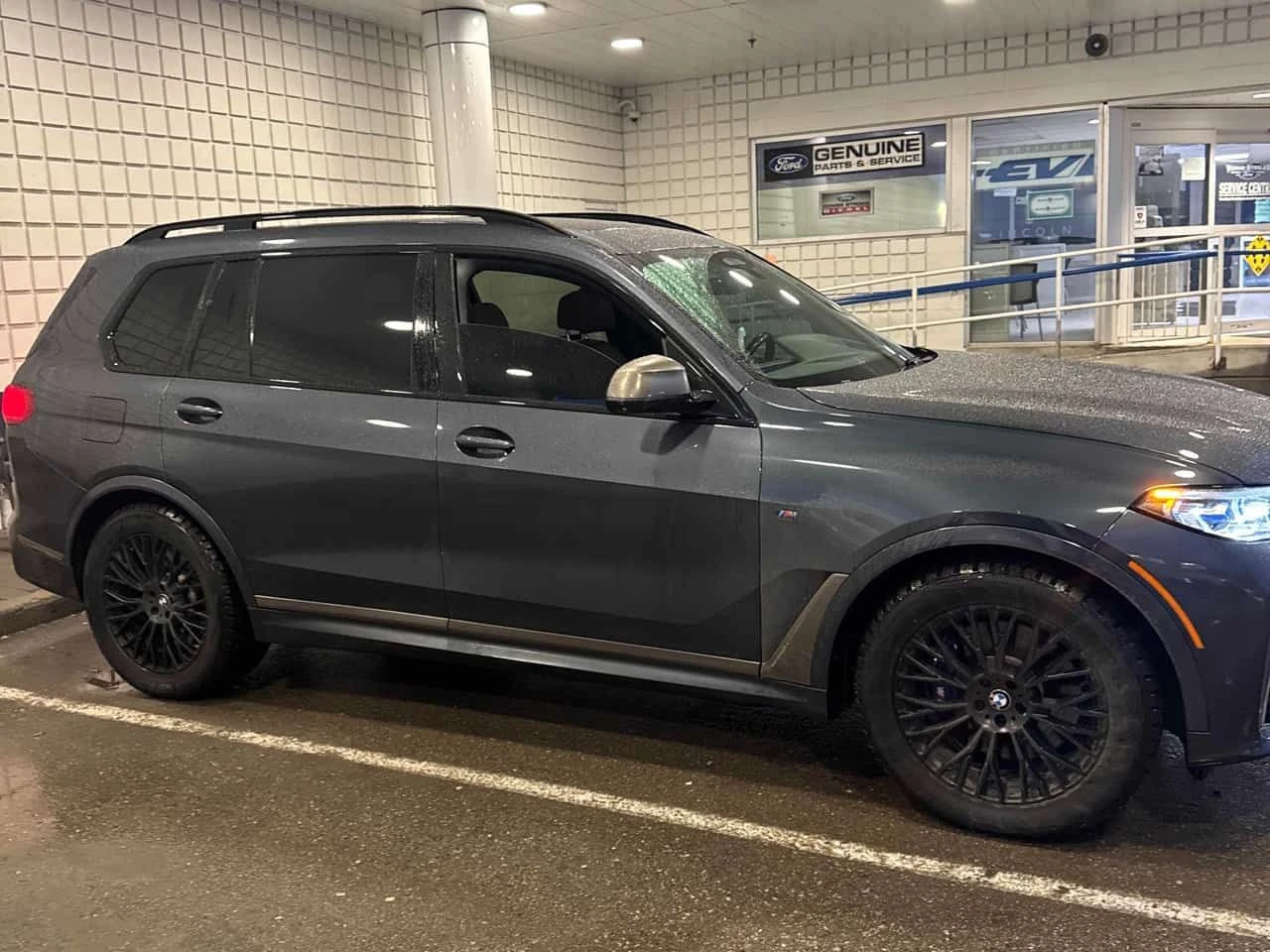 BMW X7 M50i/Dynamic Handling Pack/360/DIS/PANO/ЕКРАНИ - изображение 4