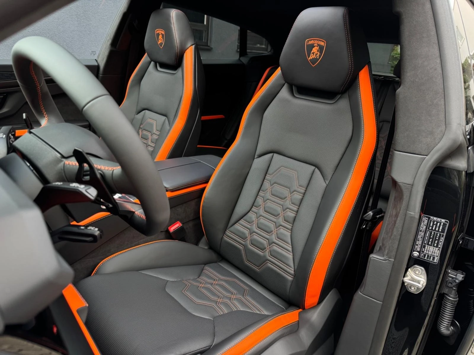 Lamborghini Urus SE/FACELIFT/PLUG-IN/CERAMIC/B&O/360/HEAD UP/PANO/ - изображение 5