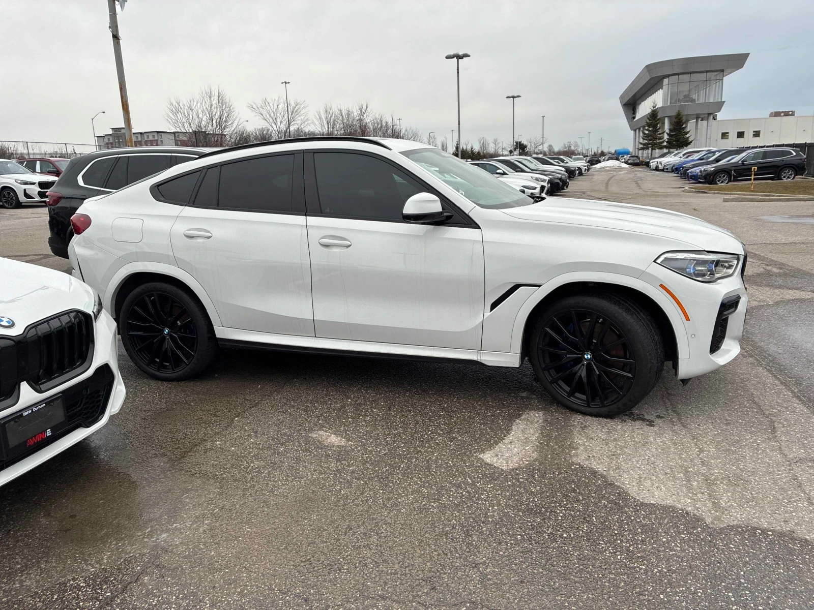 BMW X6 CARFAX * АВТОКРЕДИТ * ПРОГНОЗНА ЦЕНА ДО БГ, снимка 3 - Автомобили и джипове - 54488799