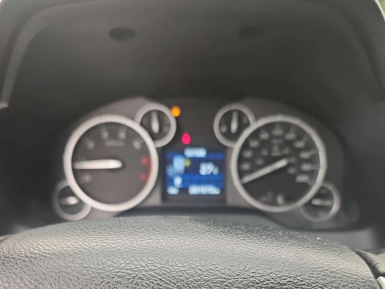 Toyota Tundra * 4WD Crewmax 146" 5.7L SR5* АВТОКРЕДИТ* , снимка 8 - Автомобили и джипове - 55331813