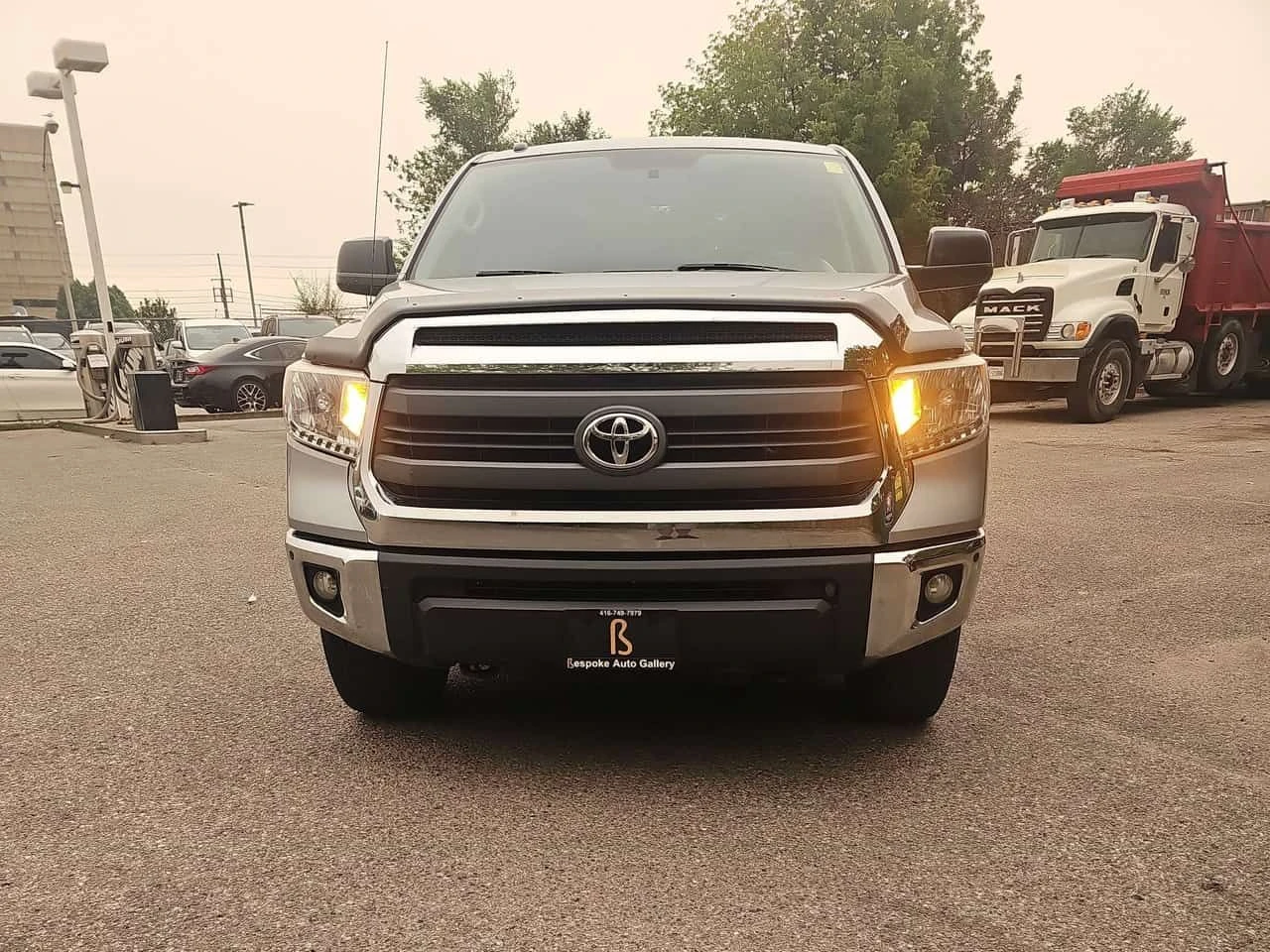Toyota Tundra * 4WD Crewmax 146" 5.7L SR5* АВТОКРЕДИТ* , снимка 6 - Автомобили и джипове - 55331813