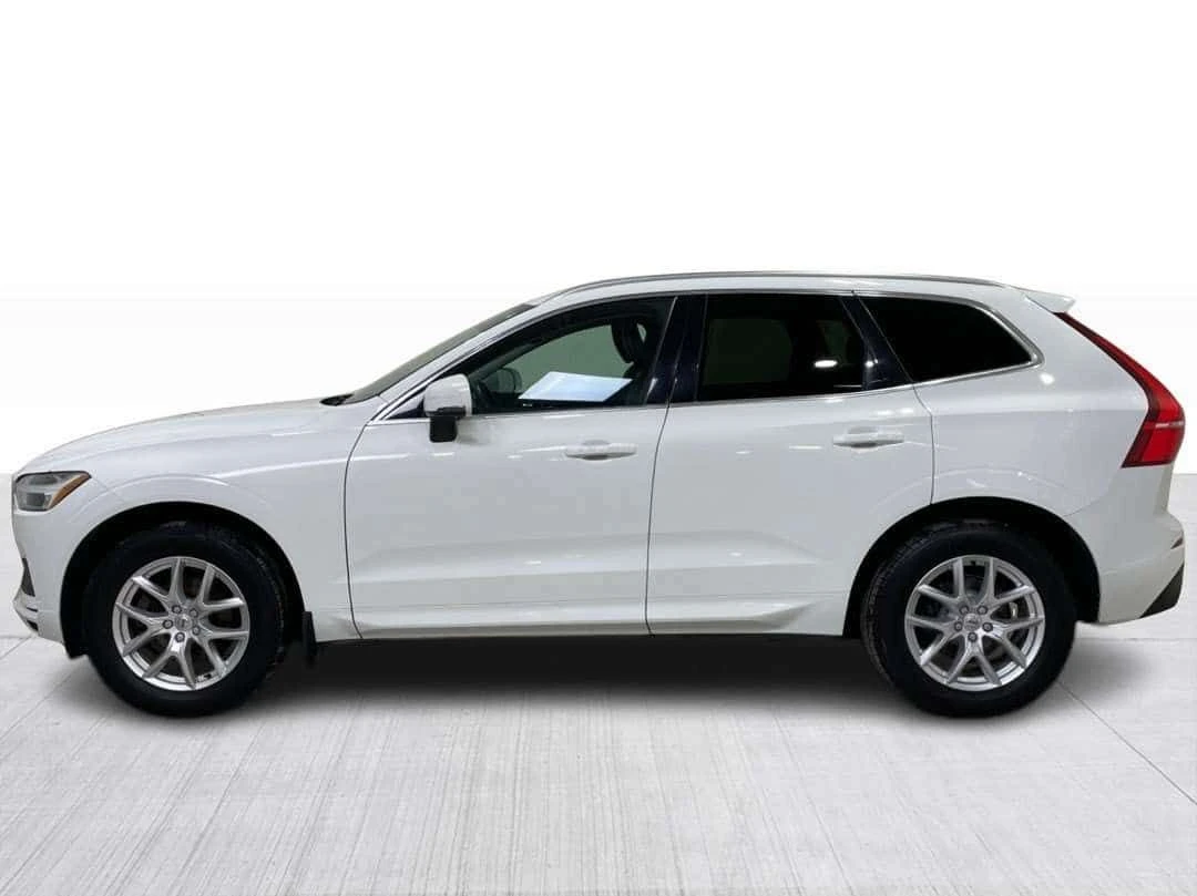 Volvo XC60 * T5 Momentum AWD Cuir Toit Pano GPS Si?ges Chauff, снимка 4 - Автомобили и джипове - 55626964