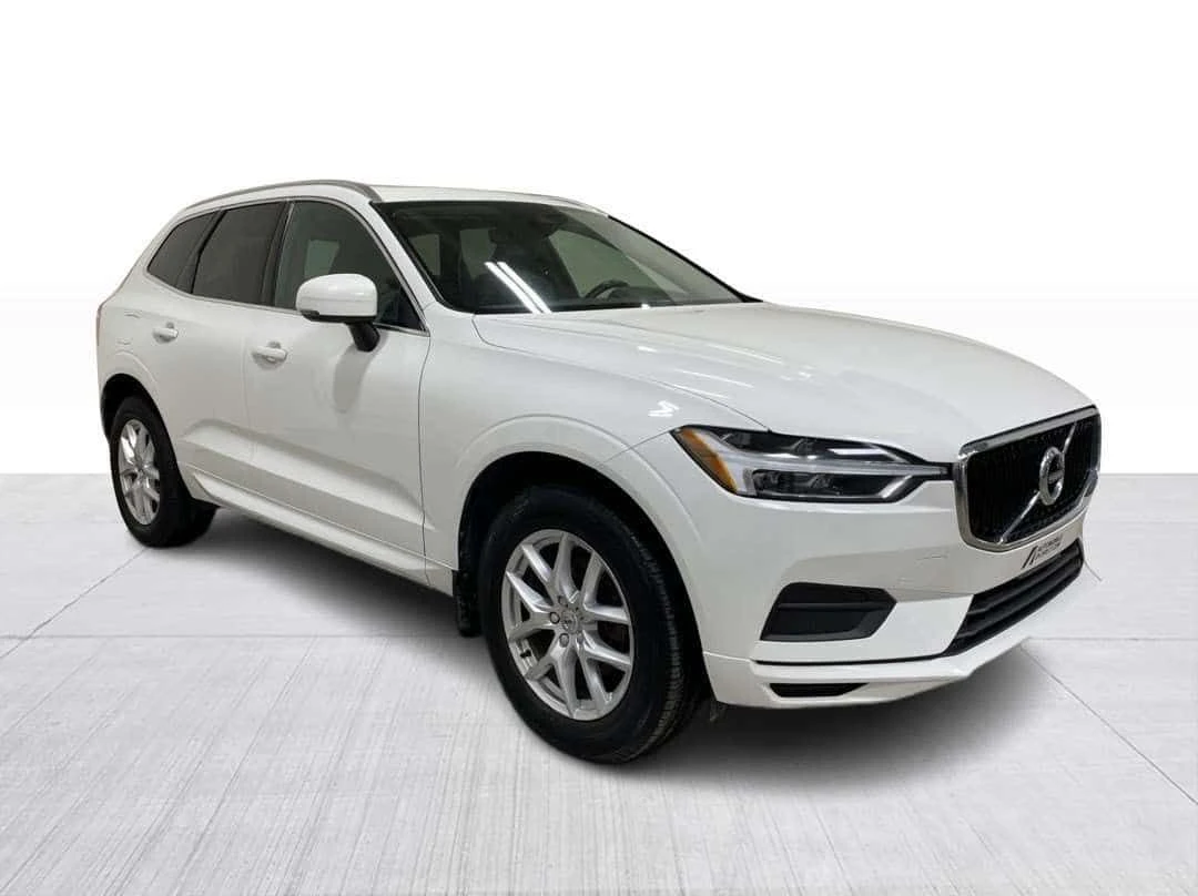 Volvo XC60 * T5 Momentum AWD Cuir Toit Pano GPS Si?ges Chauff