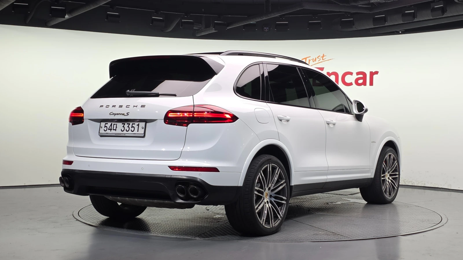 Porsche Cayenne 3.0 V6 Turbo Diesel, снимка 2 - Автомобили и джипове - 55799160
