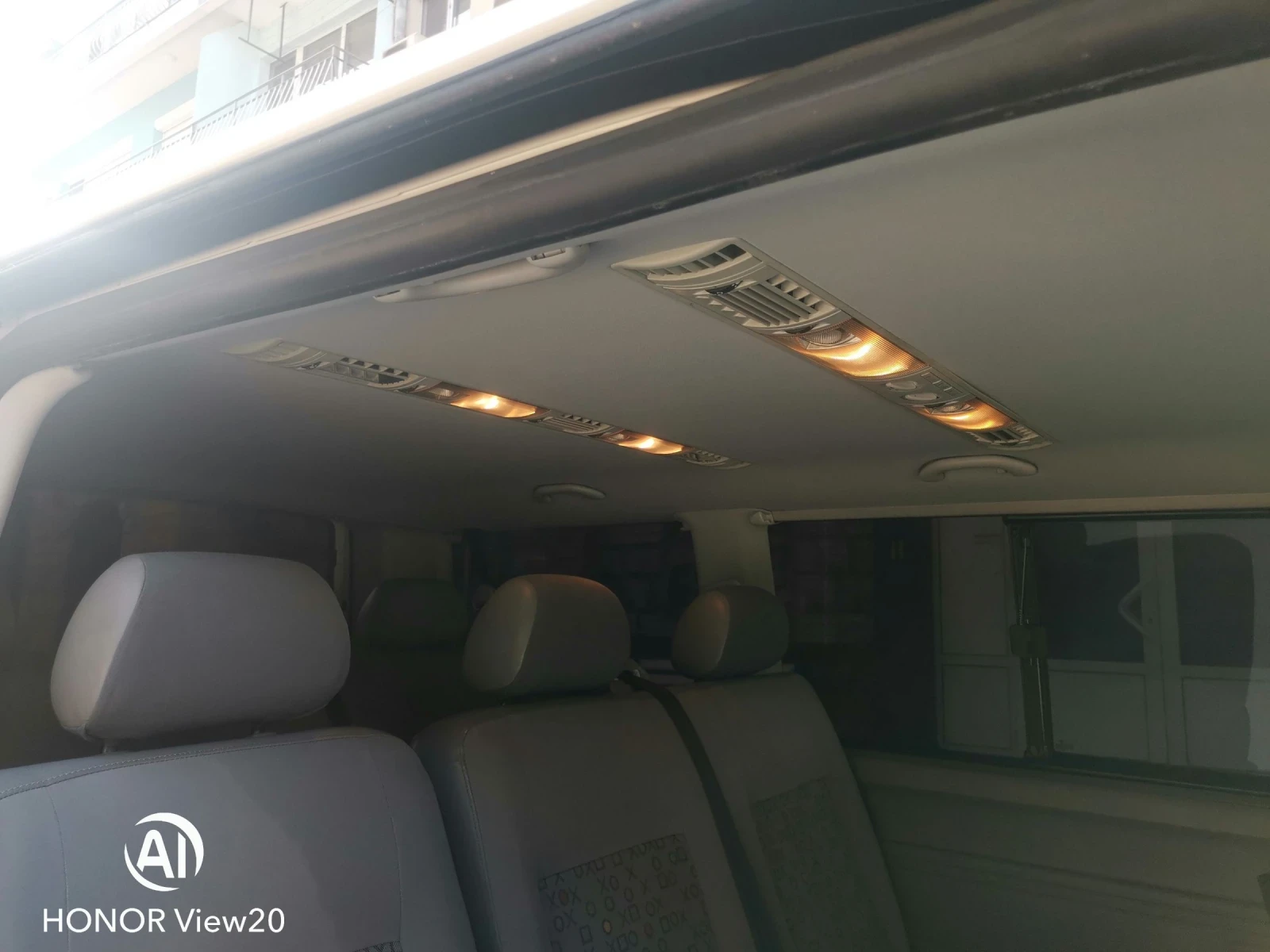 VW Caravelle 1.9 - 102�� | Mobile.bg � ����������� 10