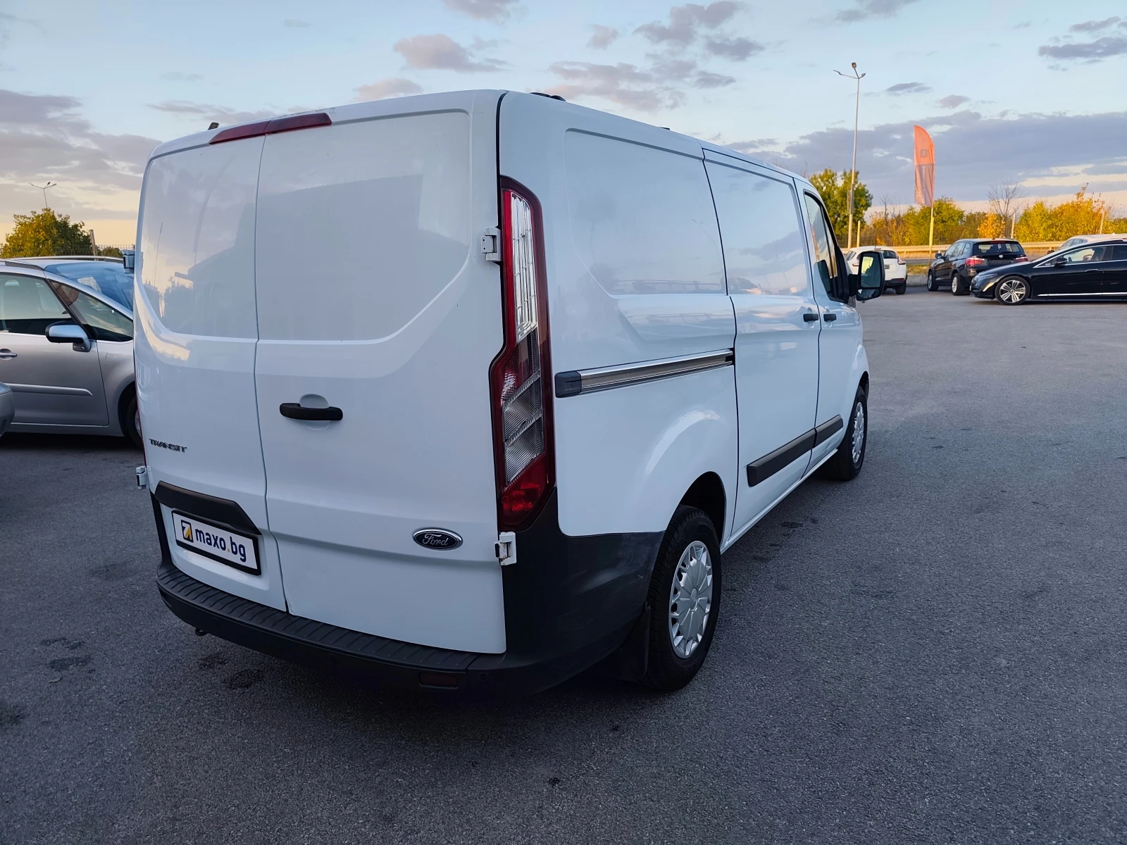 Ford Transit Custom 2.2CDTI КЛИМА, снимка 3 - Бусове и автобуси - 56319372