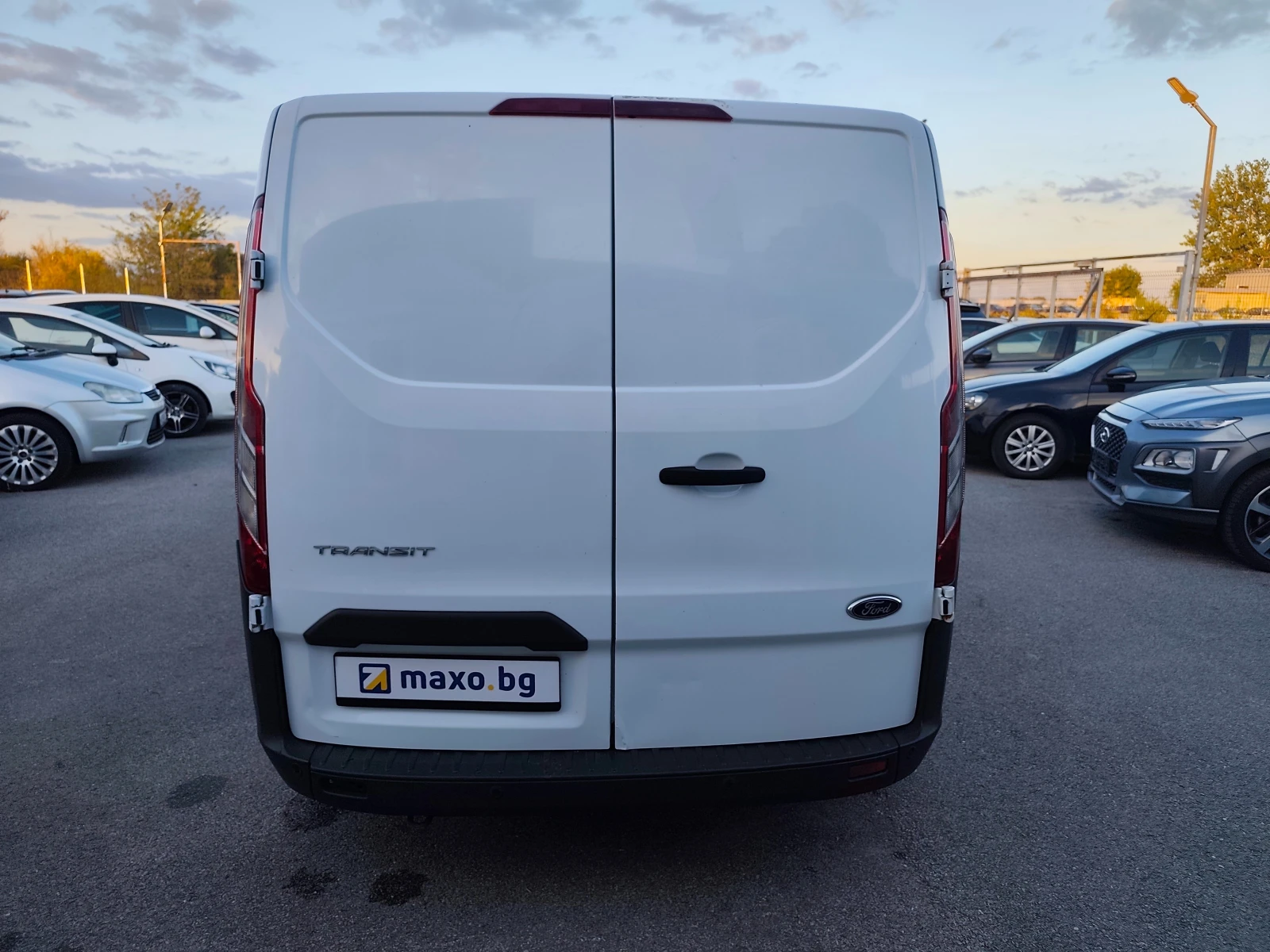 Ford Transit Custom 2.2CDTI КЛИМА, снимка 4 - Бусове и автобуси - 56319372