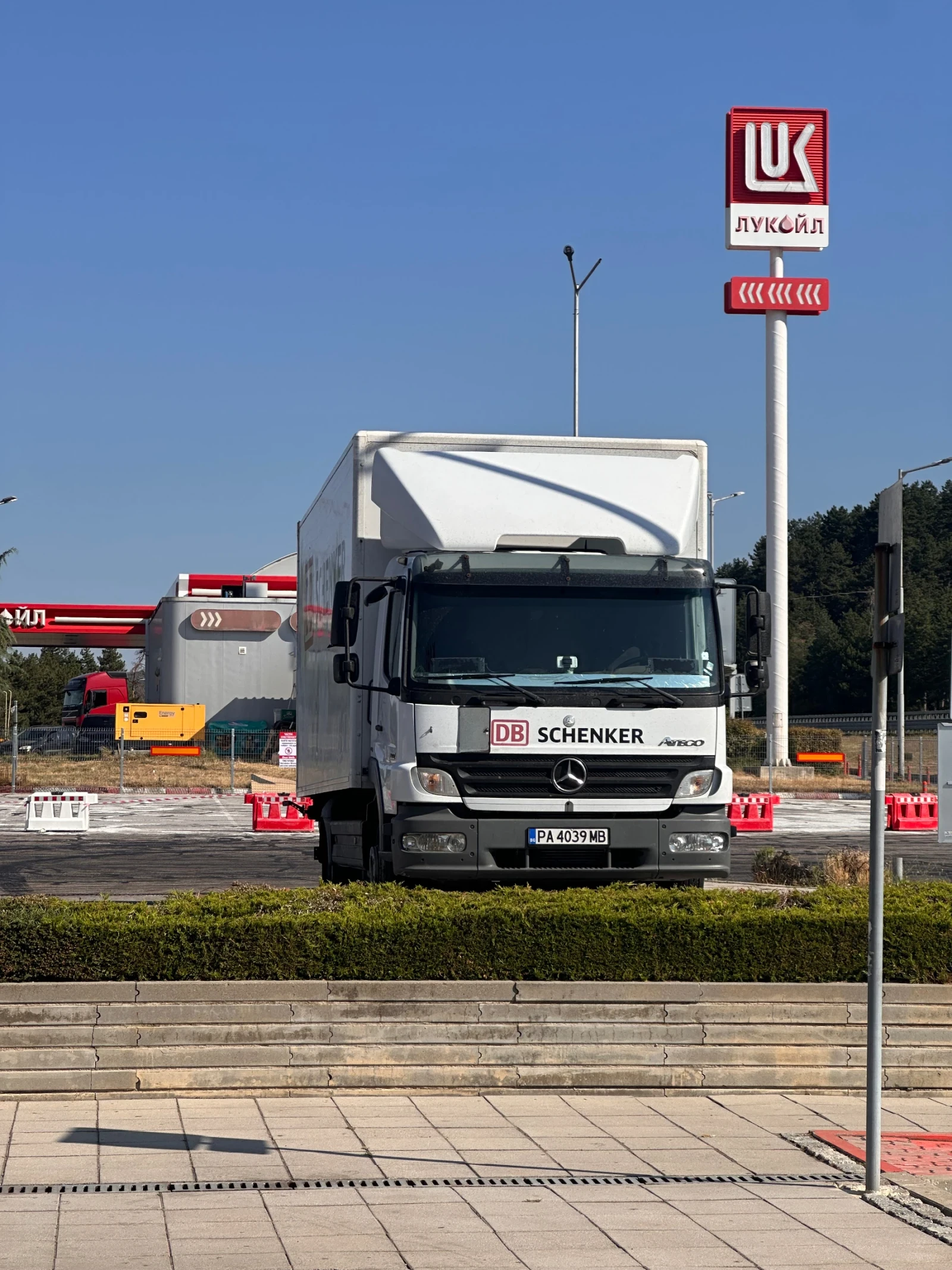 Mercedes-Benz Atego 822 - изображение 6