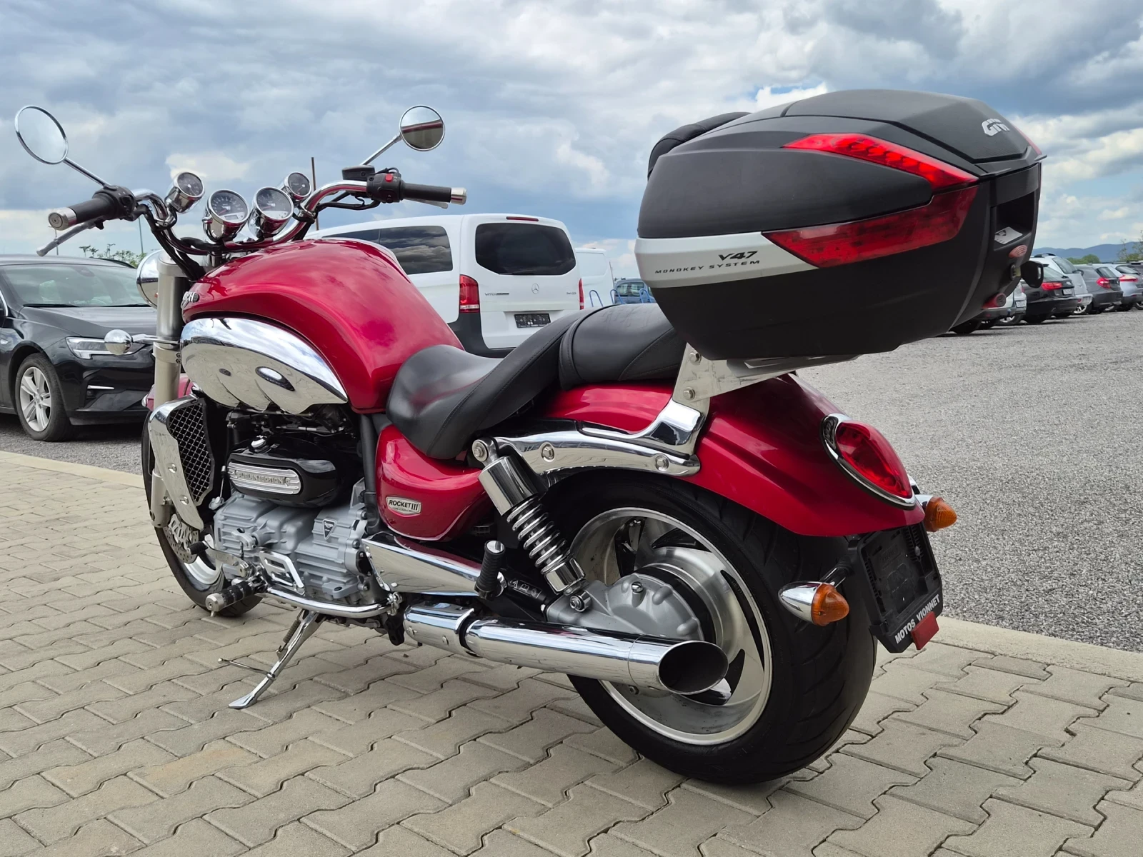 Triumph Rocket III КУФАРИ СИСИ БАР ТОП СЪСТОЯНИЕ, снимка 5 - Мотоциклети и мототехника - 54632494