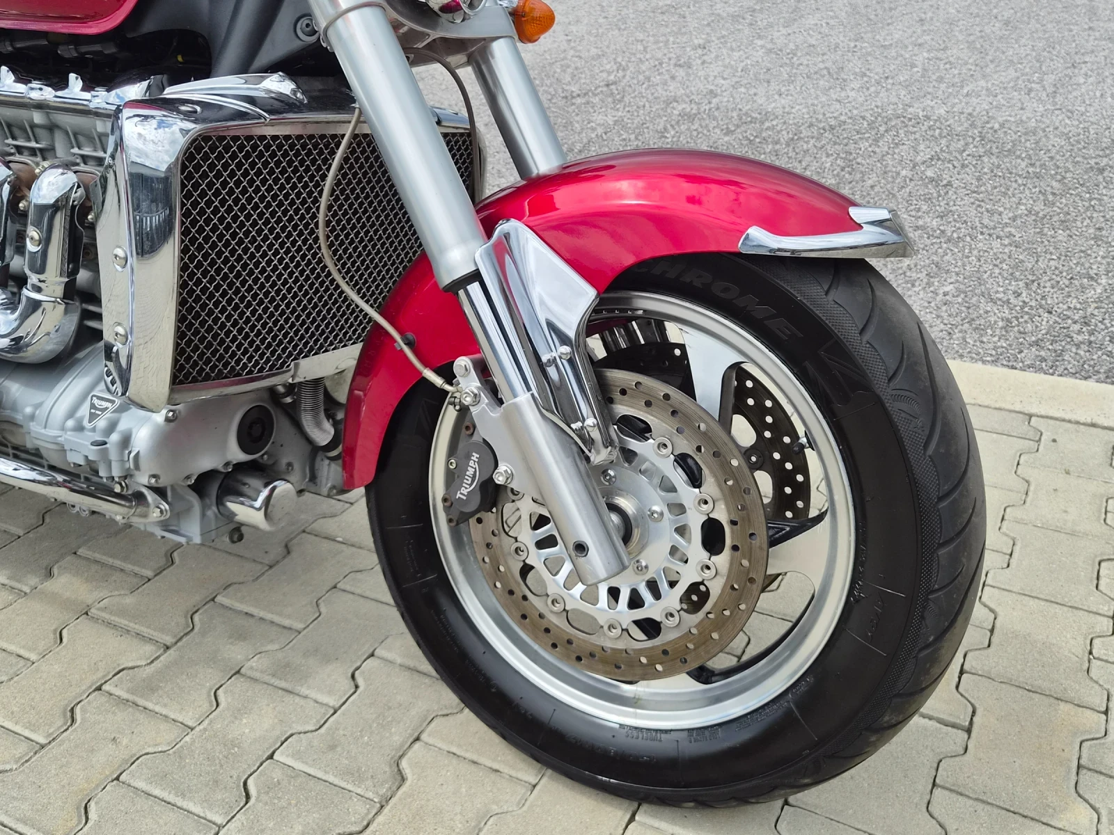 Triumph Rocket III КУФАРИ СИСИ БАР ТОП СЪСТОЯНИЕ, снимка 15 - Мотоциклети и мототехника - 54632494