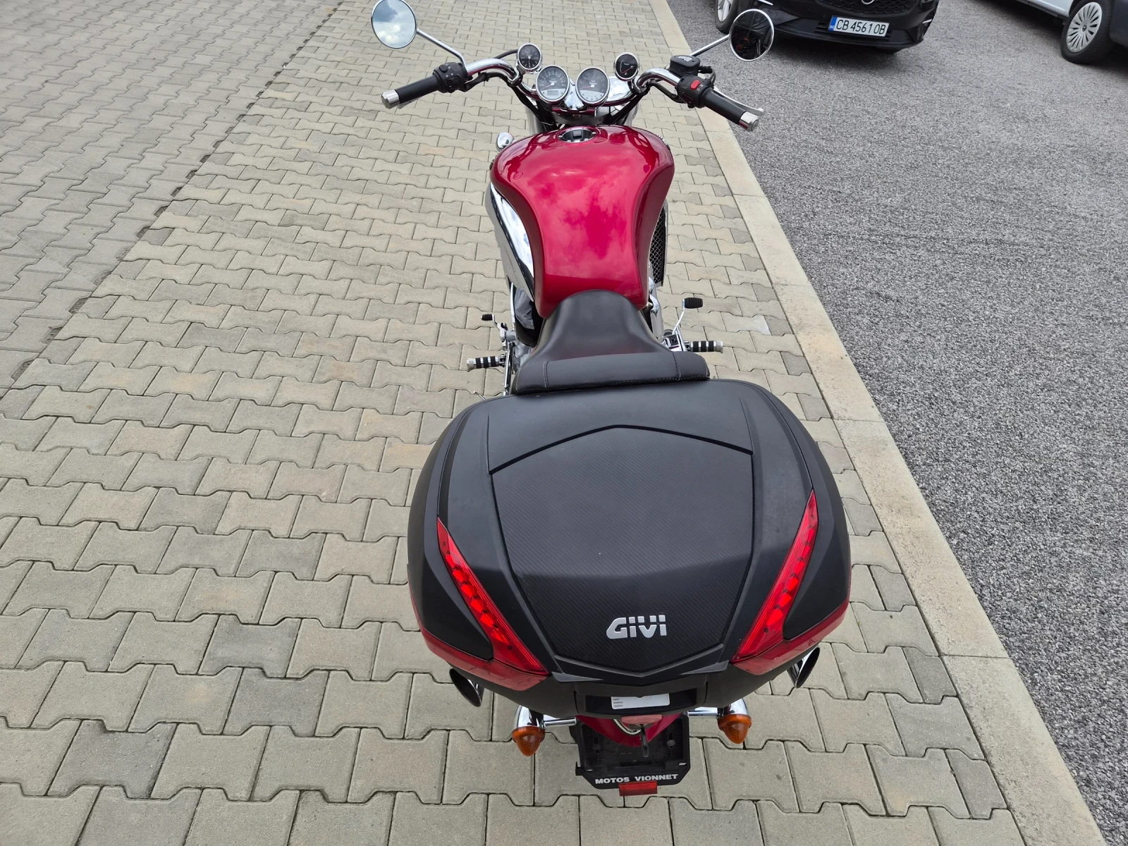 Triumph Rocket III КУФАРИ СИСИ БАР ТОП СЪСТОЯНИЕ, снимка 6 - Мотоциклети и мототехника - 54632494