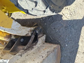 Мини челни товарачи Komatsu Sk714 , снимка 15