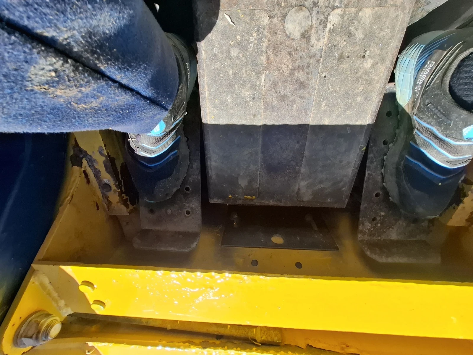 Мини челни товарачи Komatsu Sk714 , снимка 8 - Индустриална техника - 54118017