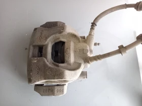 Спирачен апарат преден десен Ланд Ровър Евок 2.2д 