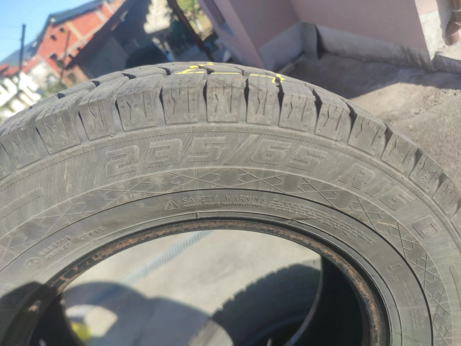 ���� 235/65R16 | Mobile.bg � ����������� 2
