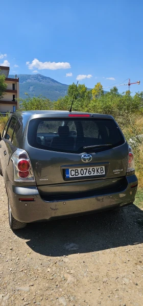Toyota Corolla verso кожен салон и 7 места., снимка 11