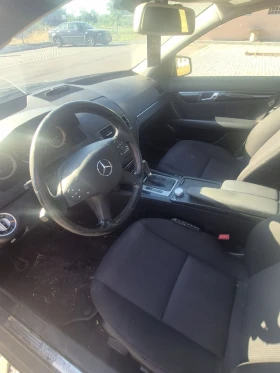 Mercedes-Benz C 220, снимка 6
