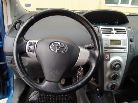 Toyota Yaris 1.4 D-4D 90к.с., снимка 13 - Автомобили и джипове - 44557709