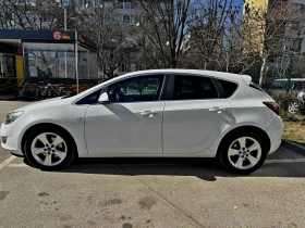 Opel Astra 2.0CDTI/Автоматик!/Обслужена!, снимка 4