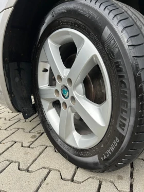 Skoda Octavia 1.6tdi 105ps, Евро 5, Facelift, Отлична - 9900 лв. - 68515753 17