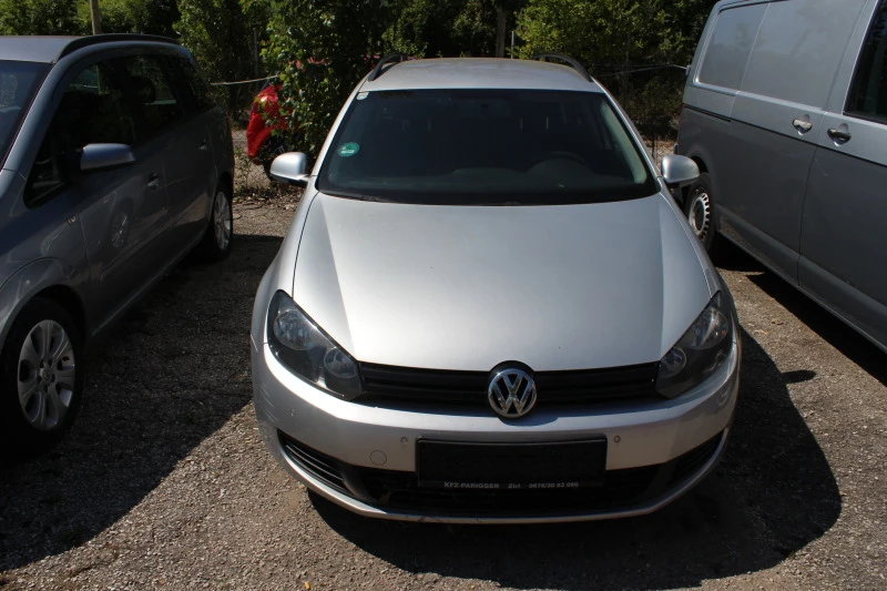 VW Golf 6 1.6TDI, снимка 2 - Автомобили и джипове - 47403563