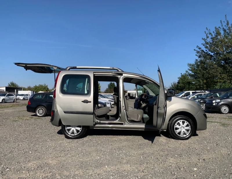 Renault Kangoo Family Restyling 1.5dCi(86к.с) 4 + 1 места, снимка 5 - Автомобили и джипове - 47353141