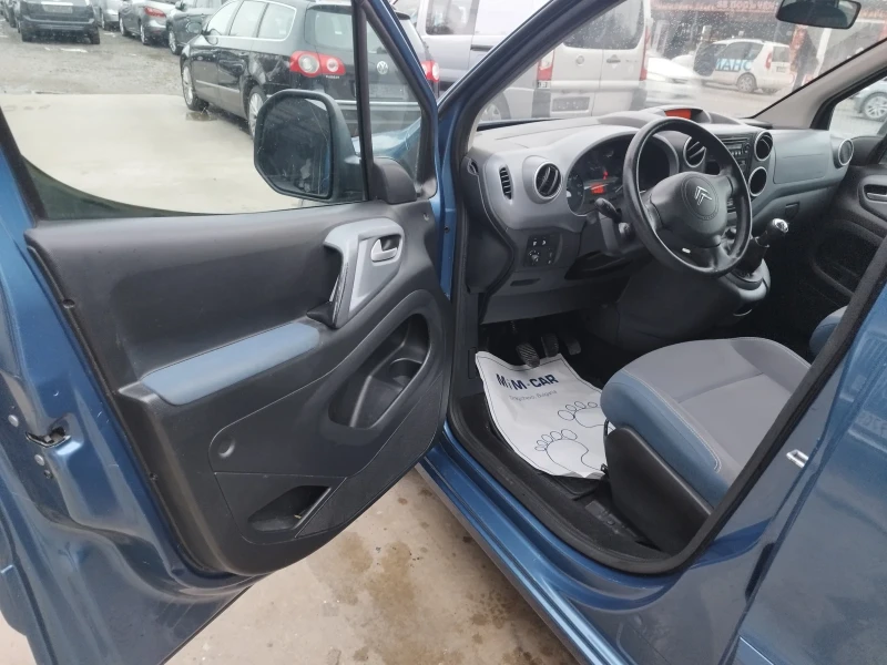 Citroen Berlingo 1.6hdi, снимка 9 - Автомобили и джипове - 48073474