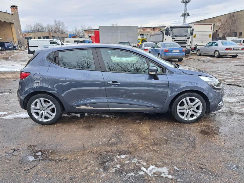 Renault Clio 1.5navi, снимка 3 - Автомобили и джипове - 48445112