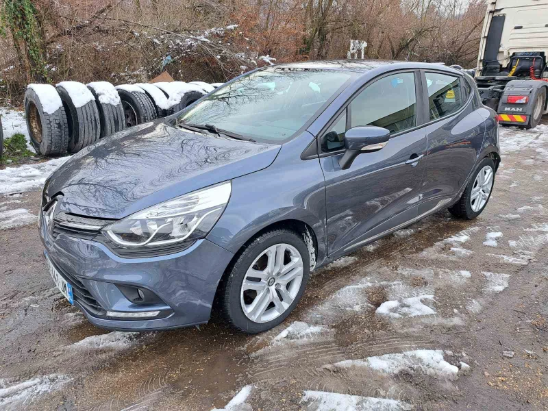 Renault Clio 1.5navi, снимка 8 - Автомобили и джипове - 48445112