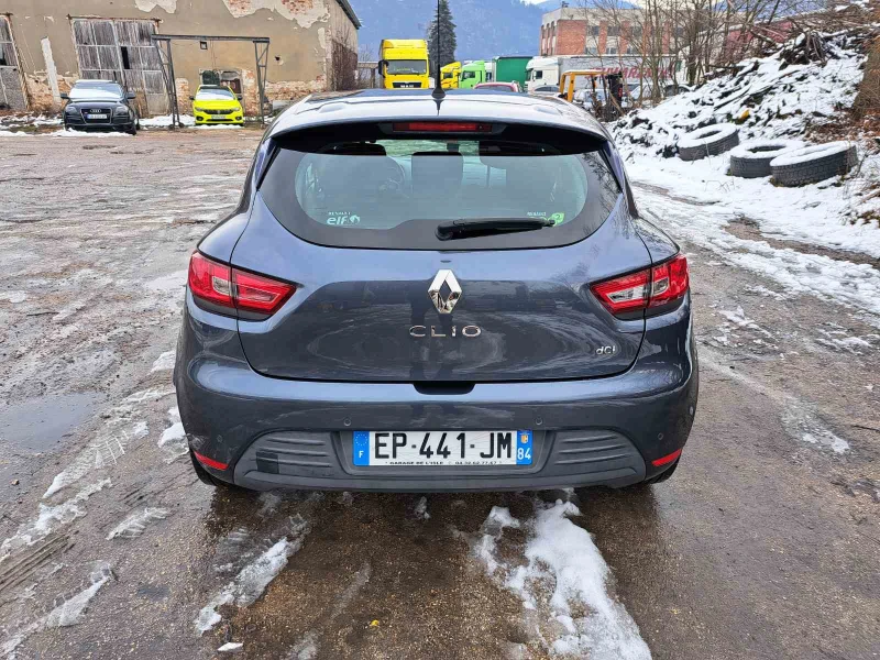 Renault Clio 1.5navi, снимка 5 - Автомобили и джипове - 48445112