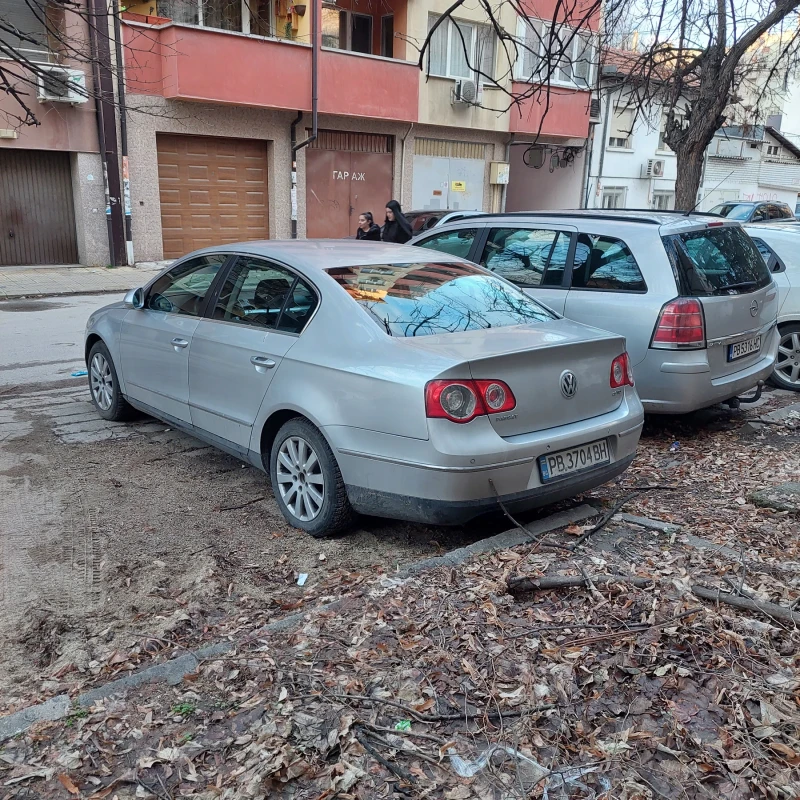 VW Passat, снимка 1 - Автомобили и джипове - 49044433