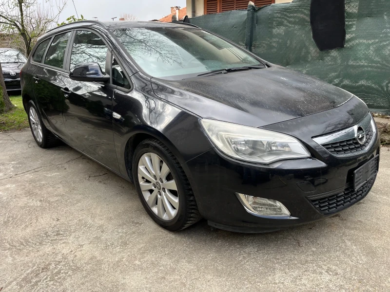 Opel Astra 1.7d 131кс 232000км EURO5, снимка 1 - Автомобили и джипове - 49527784