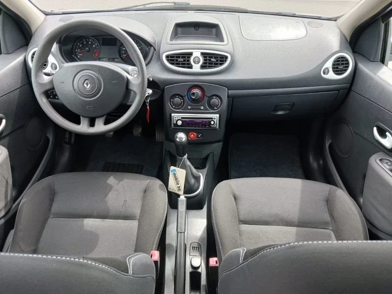 Renault Clio 1.2 16V 111000km, снимка 8 - Автомобили и джипове - 49680707