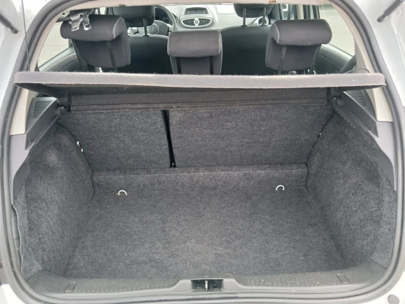 Renault Clio 1.2 16V 111000km, снимка 16 - Автомобили и джипове - 49680707