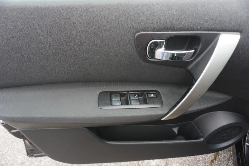 Nissan Qashqai 1.6i GPL 16V N-TEC, снимка 12 - Автомобили и джипове - 50070137