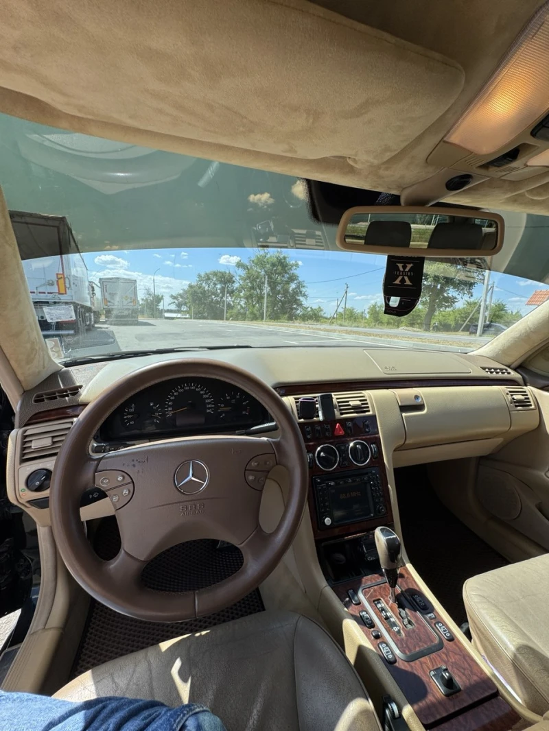Mercedes-Benz E 320, снимка 17 - Автомобили и джипове - 51773871