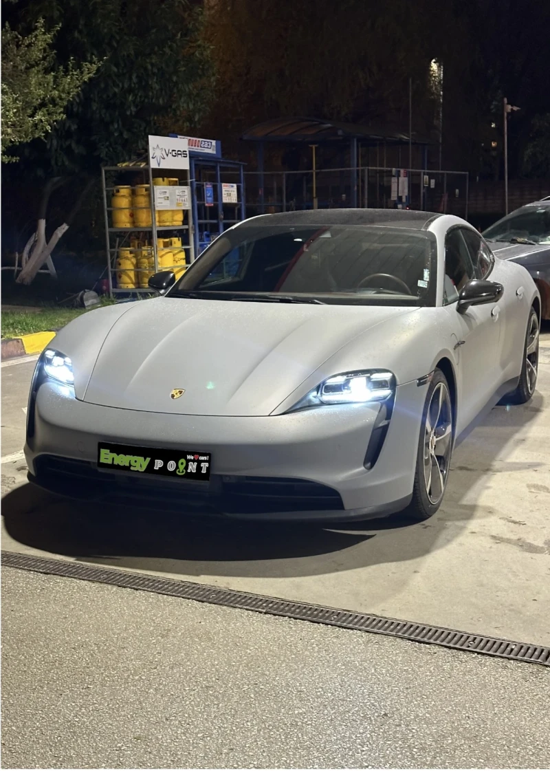 Porsche Taycan Performance Carbon Гаранционен Масаж