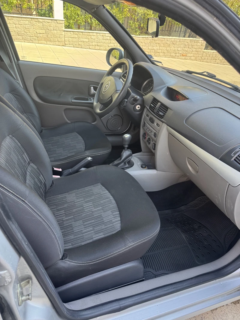 Renault Symbol 1, 6 I, снимка 14 - Автомобили и джипове - 51702303