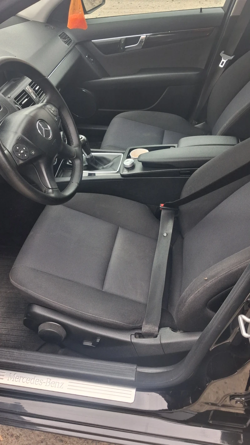 Mercedes-Benz C 200, снимка 9 - Автомобили и джипове - 52450010
