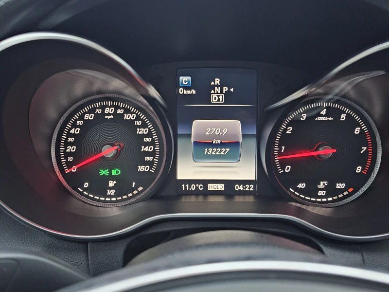 Mercedes-Benz C 300, снимка 17 - Автомобили и джипове - 52497060