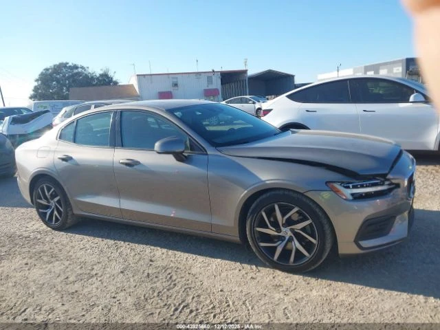 Volvo S60 T5 MOMENTUM - изображение 7